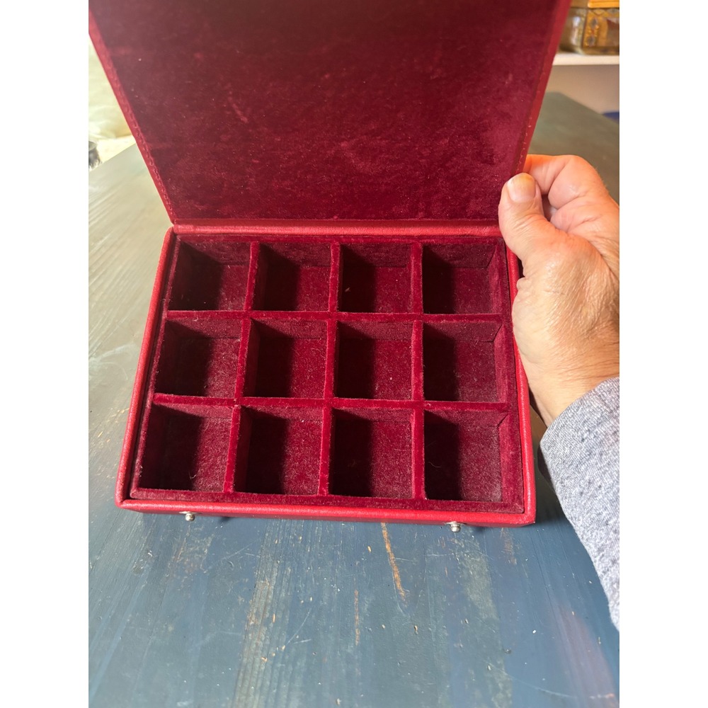 Red Leather Jewelry Travel Case 12 Compartment Velvet Lining Organizer Box - Picture 3 of 8